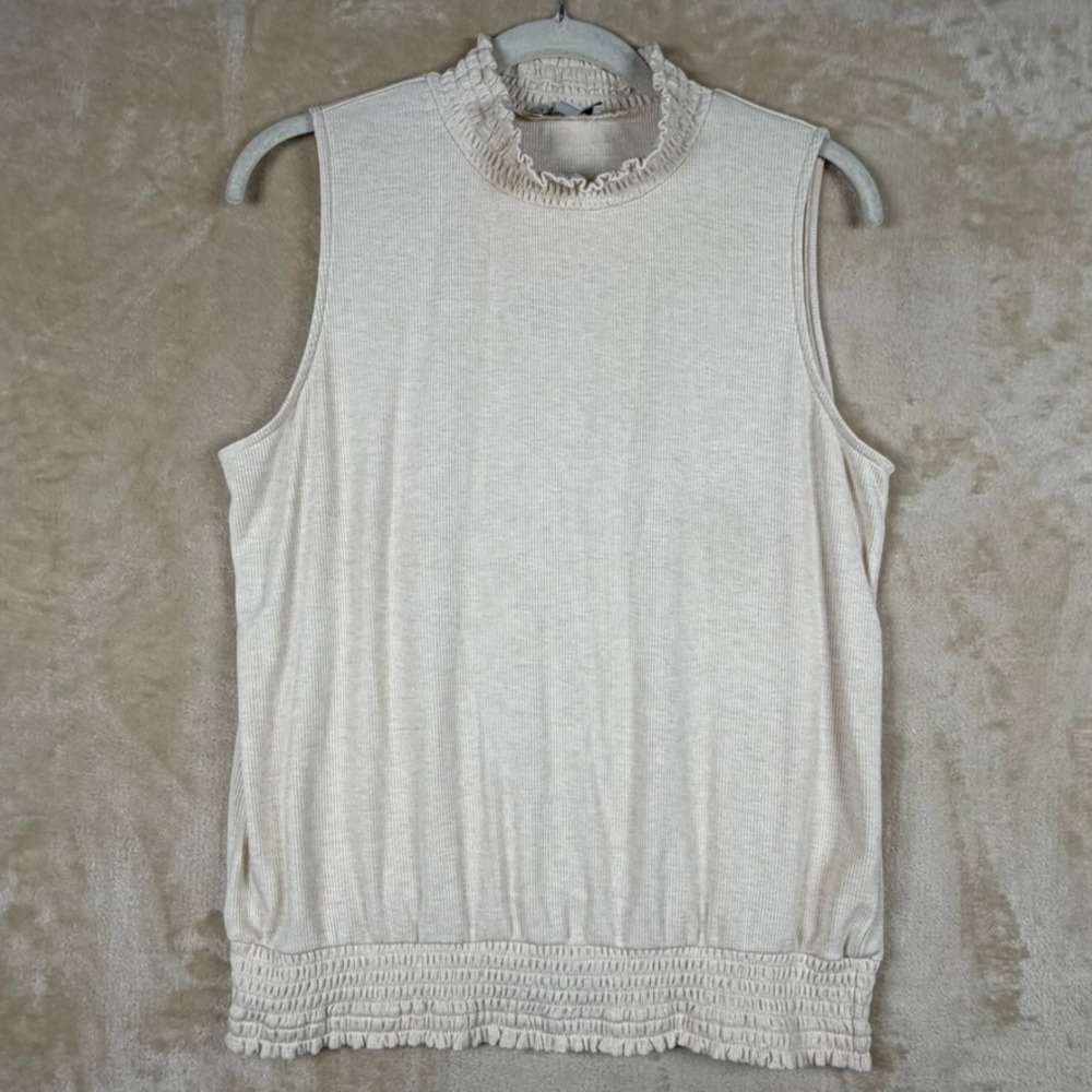 Evereve Womens Size L Oatmeal Ribbed Smocked Mock Neck Sleeveless Top Flattering